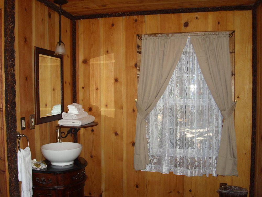 Shasta Inn Маунт-Шаста Экстерьер фото